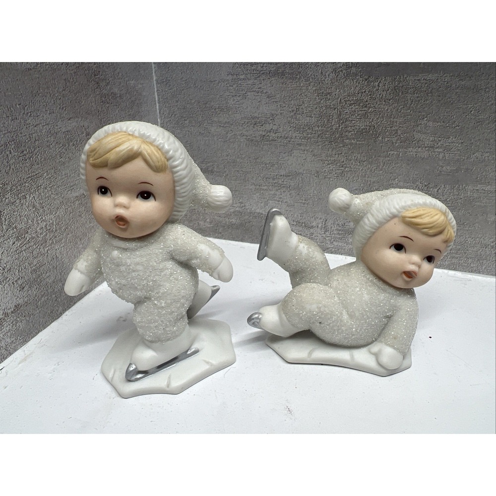 VTG Homeco Snow Babies Ice Skating Set of 2 Christmas Pottery